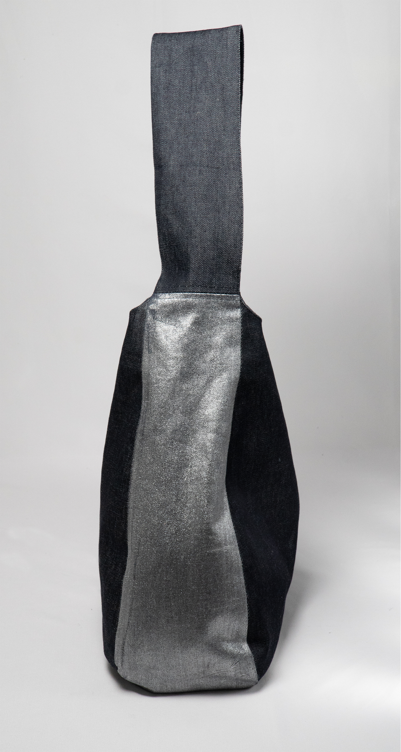 The Buckey Bag - Silver
